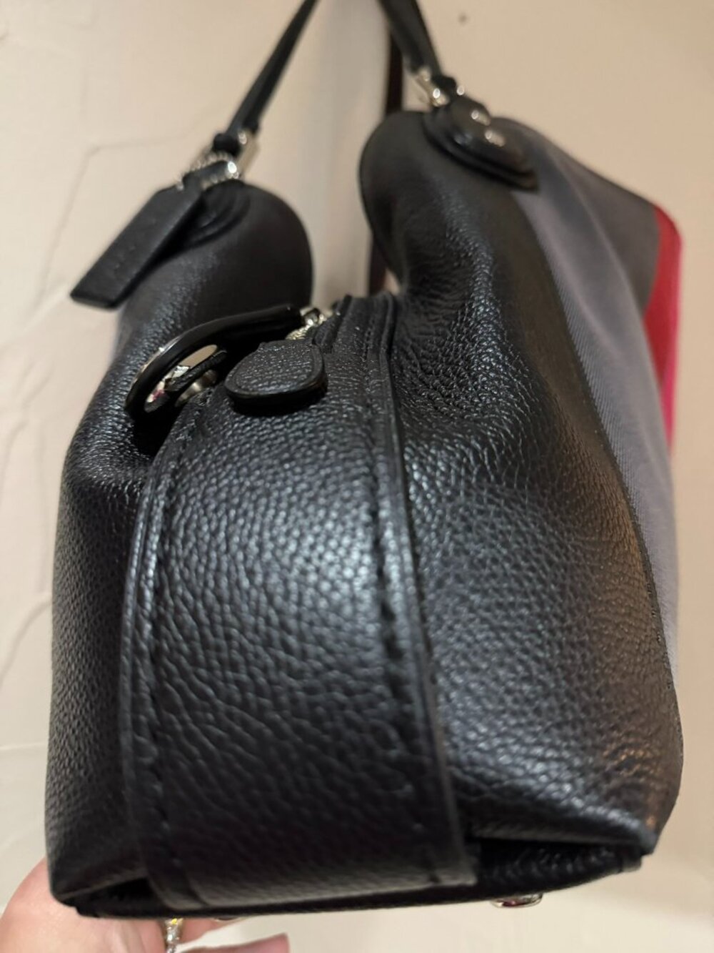 Coach Edie 31 Horse and Carriage Shoulder Bag - Picture 6 of 12